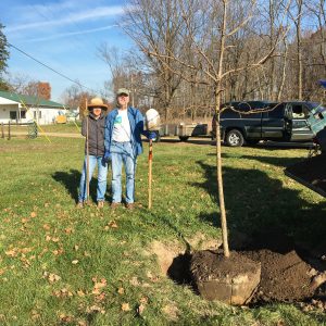 KBS staff and faculty and other friends of Dr. Richard Harwood planted a bur oak tree in his honor.